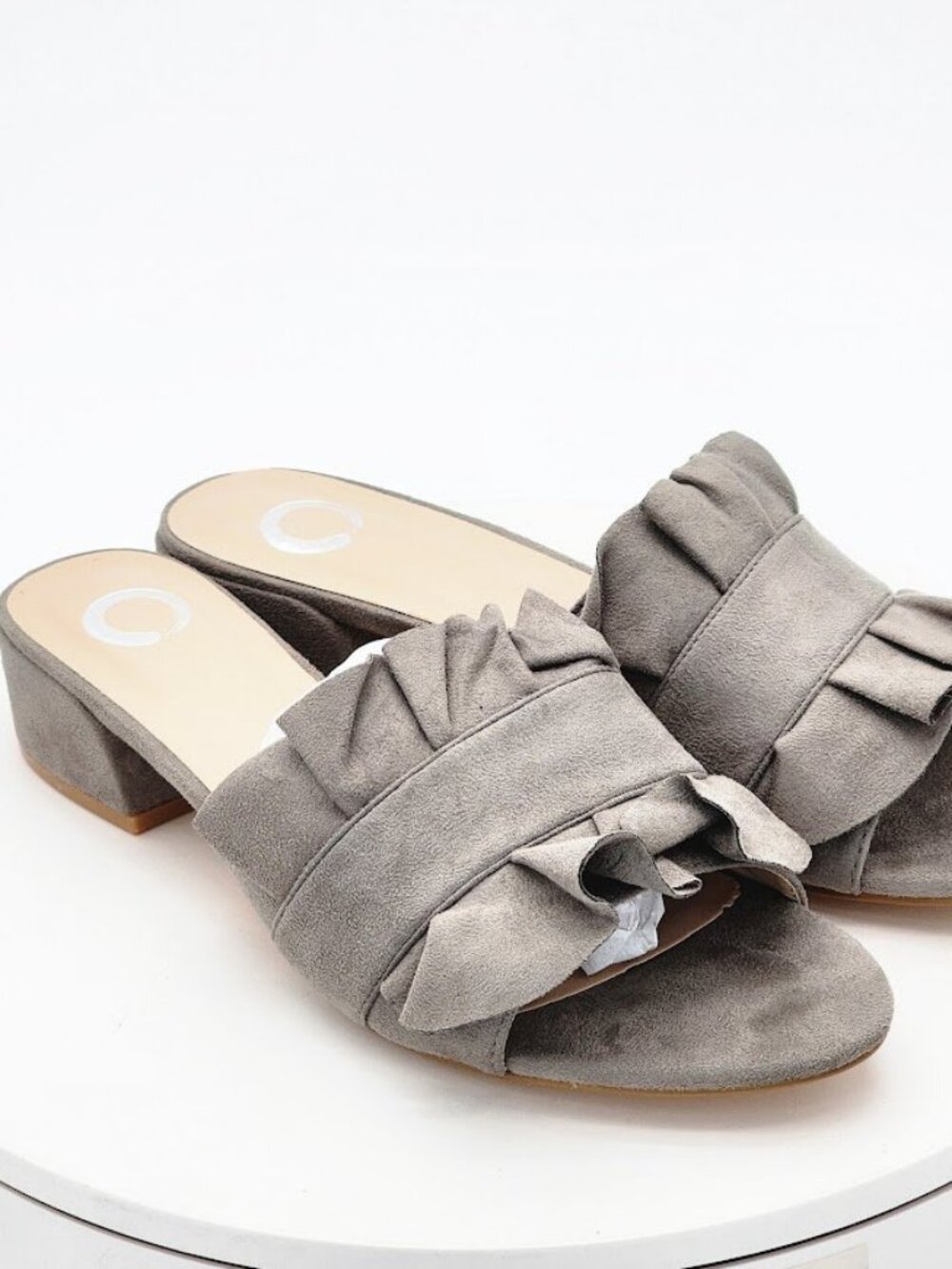 Journee Collection Sabica Gray Ruffle Slide Sandals Block Heel Women's Size 7.5